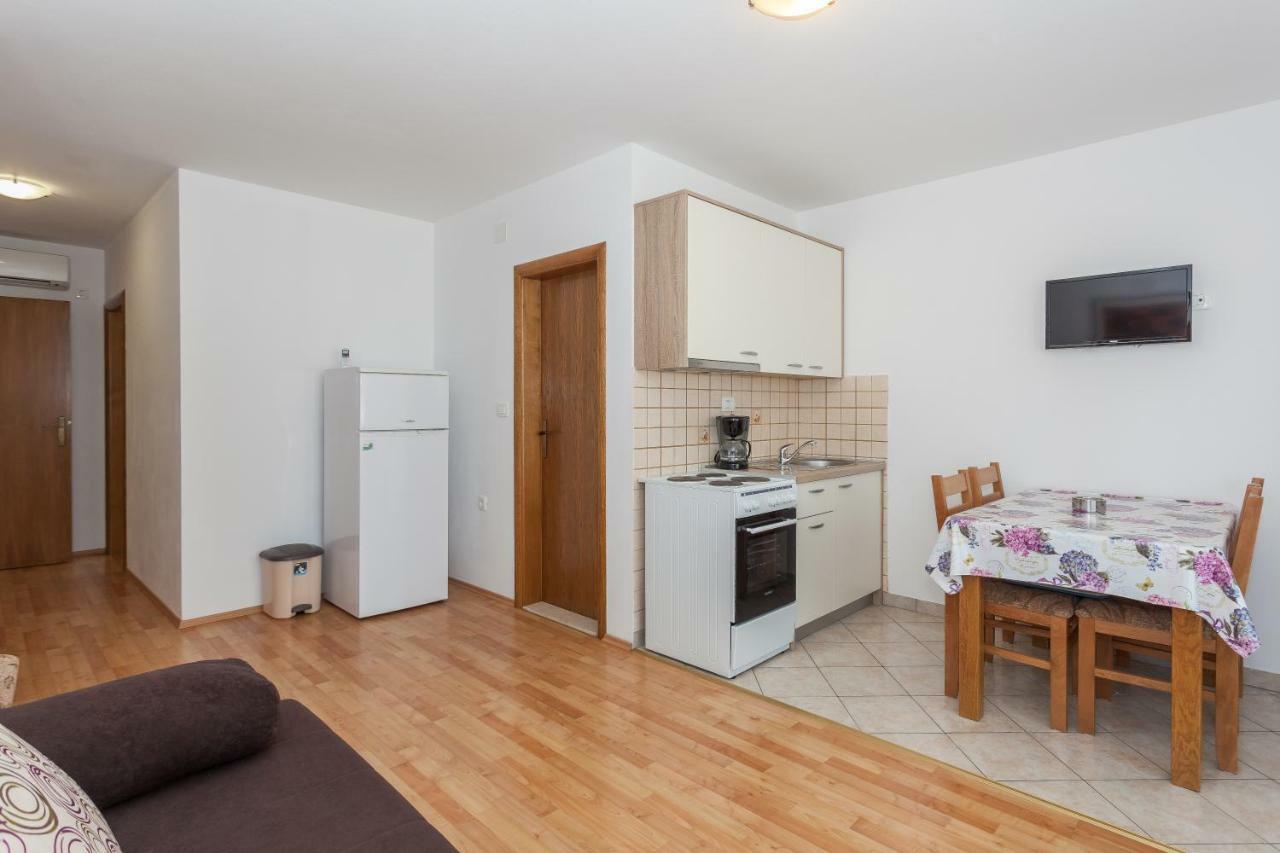 Apartments Mrsic Biograd na Moru Kültér fotó